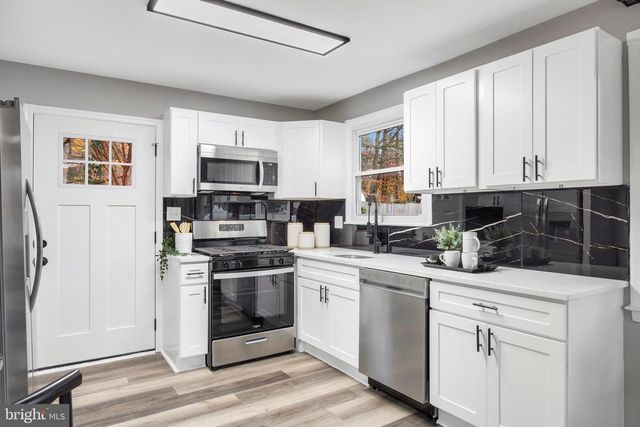 6 VICTOR PKWY, Annapolis, MD 21403