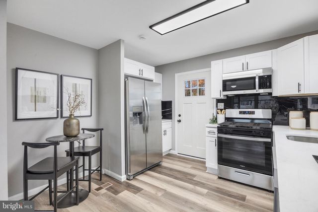 6 VICTOR PKWY, Annapolis, MD 21403