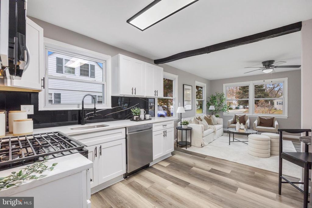 6 VICTOR PKWY, Annapolis, MD 21403