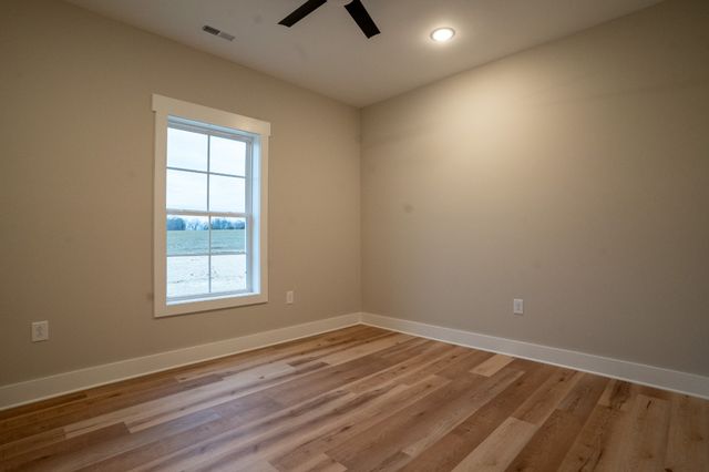 7694 Burgess Gower Rd, Cedar Hill, TN 37032