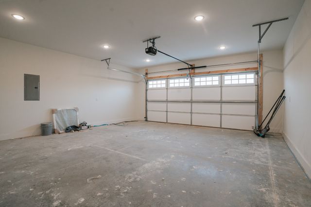 7694 Burgess Gower Rd, Cedar Hill, TN 37032