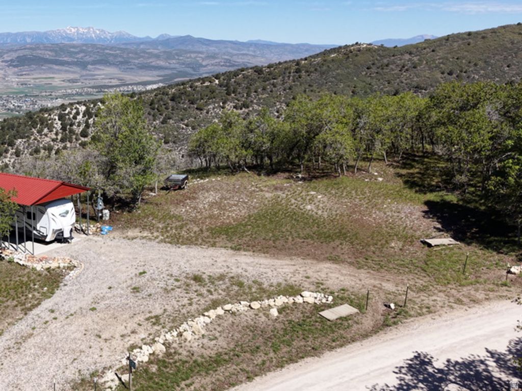 Image 2 of property listing at 80 JUNIPER DR. M80, Fairview, UT 84629