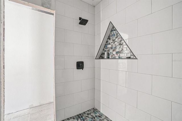 7019 N WILLOW AVENUE, Tampa, FL 33604