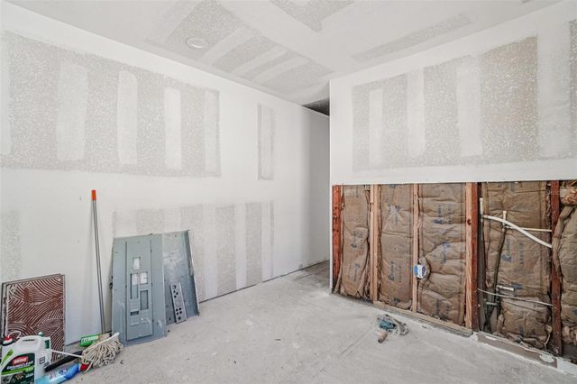 7019 N WILLOW AVENUE, Tampa, FL 33604