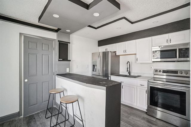 7019 N WILLOW AVENUE, Tampa, FL 33604