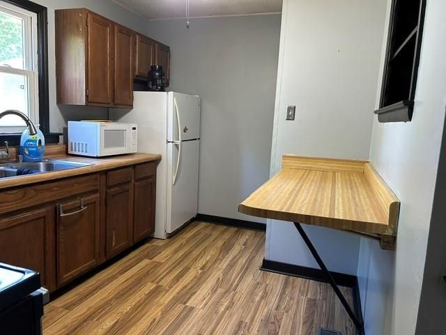 3434 SE 2nd Street, Topeka, KS 66607
