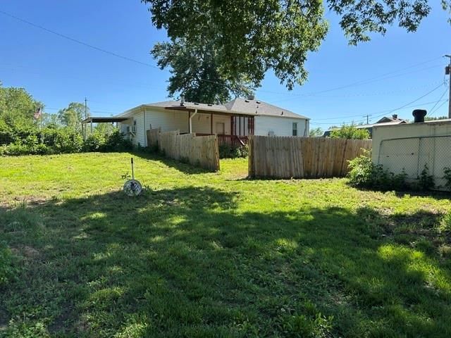 3434 SE 2nd Street, Topeka, KS 66607