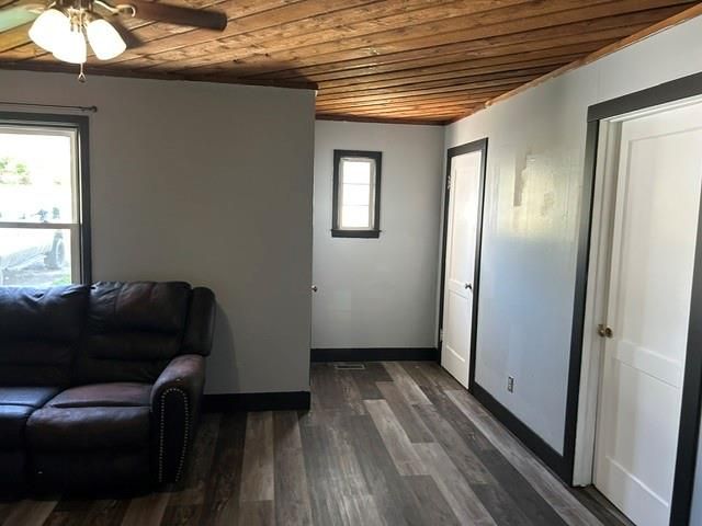 3434 SE 2nd Street, Topeka, KS 66607