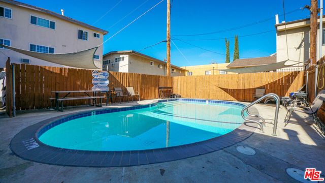 1814 Grismer Avenue, Burbank, CA 91504