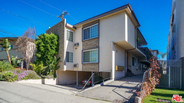 1814 Grismer Avenue, Burbank, CA 91504