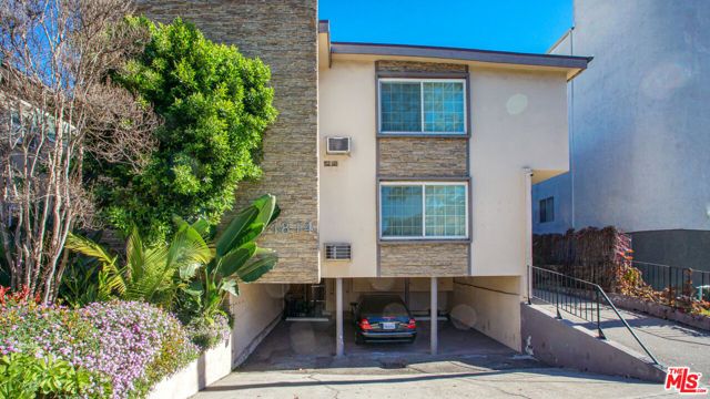 1814 Grismer Avenue, Burbank, CA 91504