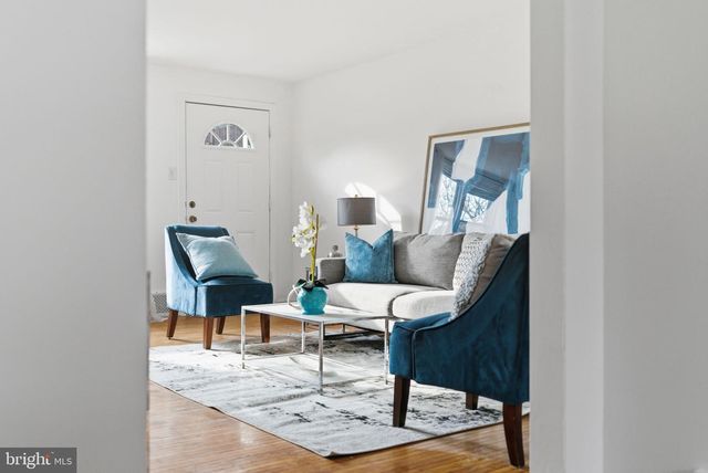 1203 EDGEHILL RD, Darby, PA 19023