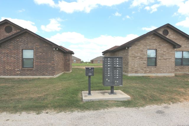 16020 Us Highway 87 W A-1, Adkins, TX 78101