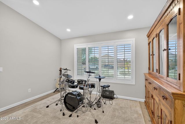 1111 S ROWEN --, Mesa, AZ 85208