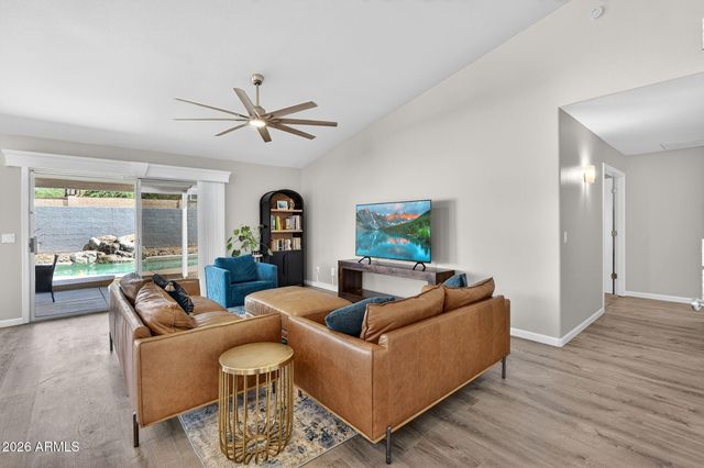 1111 S ROWEN --, Mesa, AZ 85208