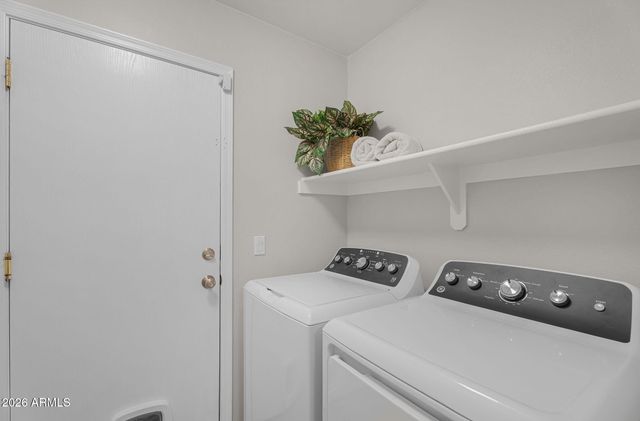 1111 S ROWEN --, Mesa, AZ 85208