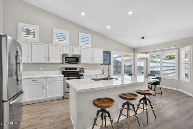 1111 S ROWEN --, Mesa, AZ 85208