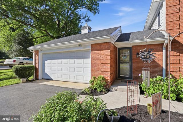 13306 FAIRGREEN CIR, Hagerstown, MD 21742