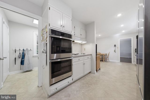 13306 FAIRGREEN CIR, Hagerstown, MD 21742