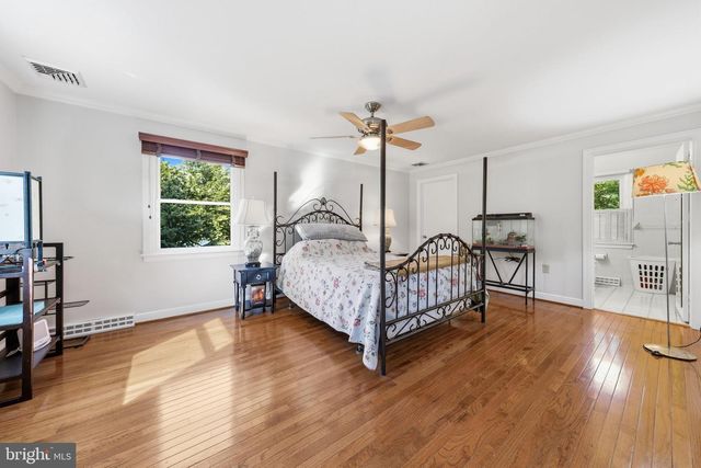 13306 FAIRGREEN CIR, Hagerstown, MD 21742