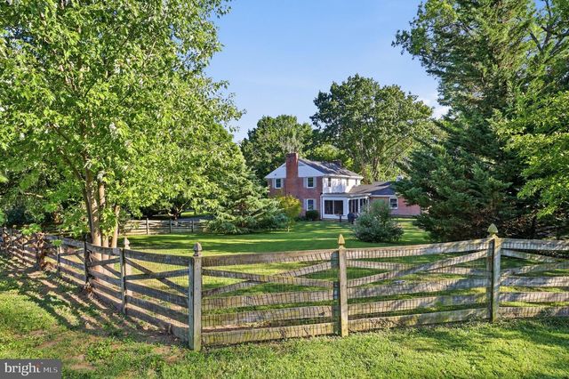 13306 FAIRGREEN CIR, Hagerstown, MD 21742