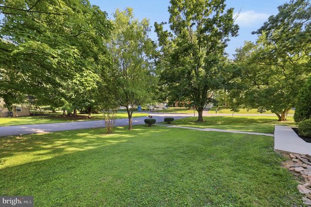 13306 FAIRGREEN CIR, Hagerstown, MD 21742
