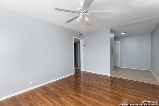 451 Natalen Ave Apt 3101, San Antonio, TX 78209