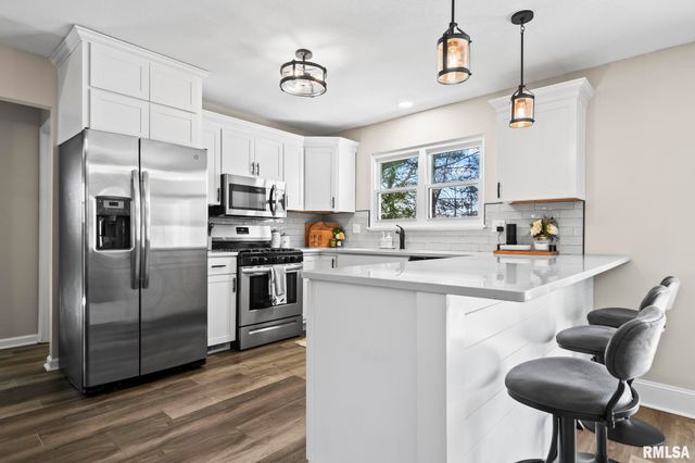 21 Drawbridge Road, Springfield, IL 62704