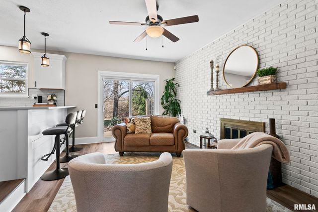 21 Drawbridge Road, Springfield, IL 62704