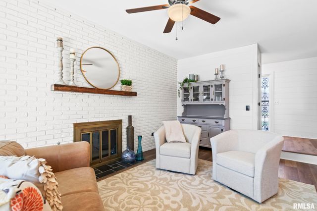 21 Drawbridge Road, Springfield, IL 62704