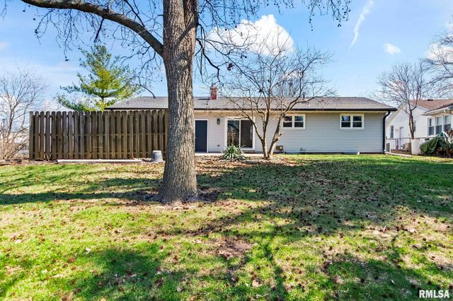 21 Drawbridge Road, Springfield, IL 62704