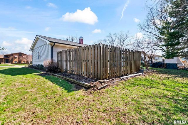 21 Drawbridge Road, Springfield, IL 62704