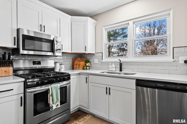 21 Drawbridge Road, Springfield, IL 62704