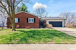 21 Drawbridge Road, Springfield, IL 62704