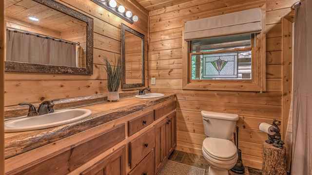 155 Shayla Drive, Blue Ridge, GA 30513