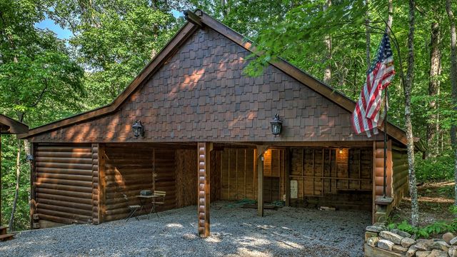 155 Shayla Drive, Blue Ridge, GA 30513