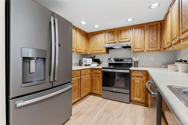 12304 W Cross Drive 301, Littleton, CO 80127