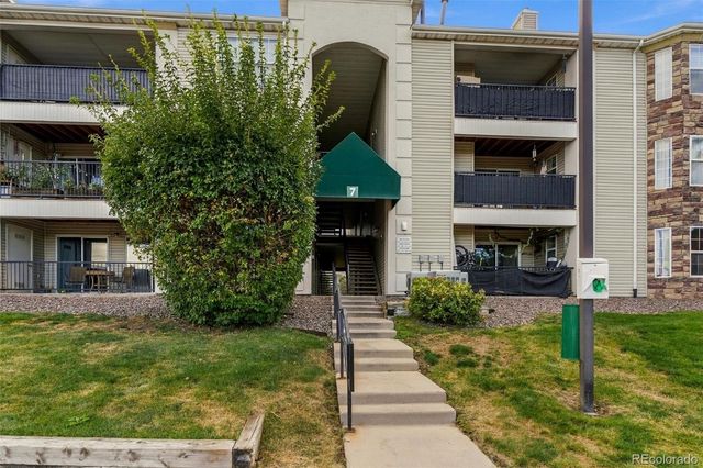 12304 W Cross Drive 301, Littleton, CO 80127