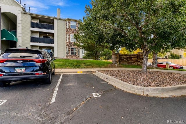 12304 W Cross Drive 301, Littleton, CO 80127