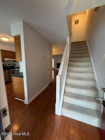 2015 Quail Ridge Road, Greenville, NC 27858