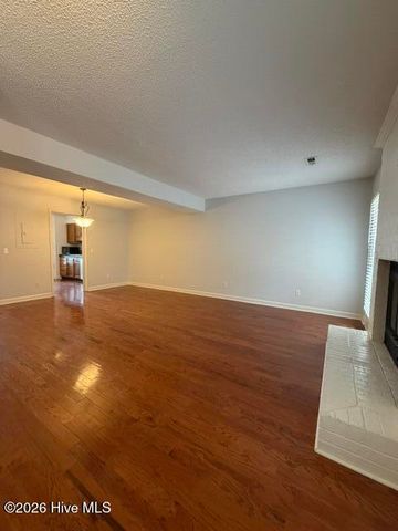 2015 Quail Ridge Road, Greenville, NC 27858