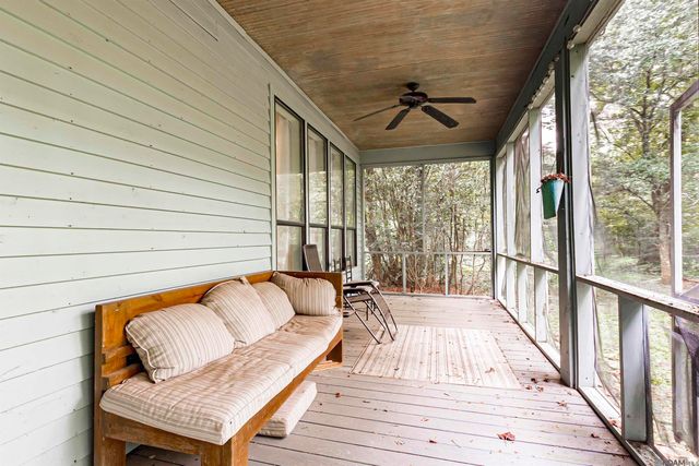 25247 Shane Ct, Jackson, LA 70748