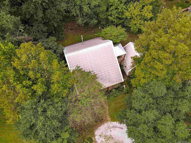 25247 Shane Ct, Jackson, LA 70748