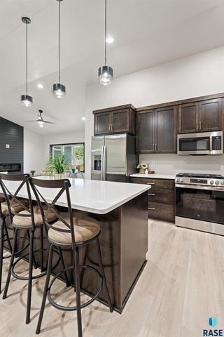 1109 S Foss Ave Avenue, Sioux Falls, SD 57110