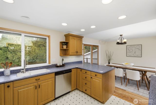 4217 184th Place SW, Lynnwood, WA 98037