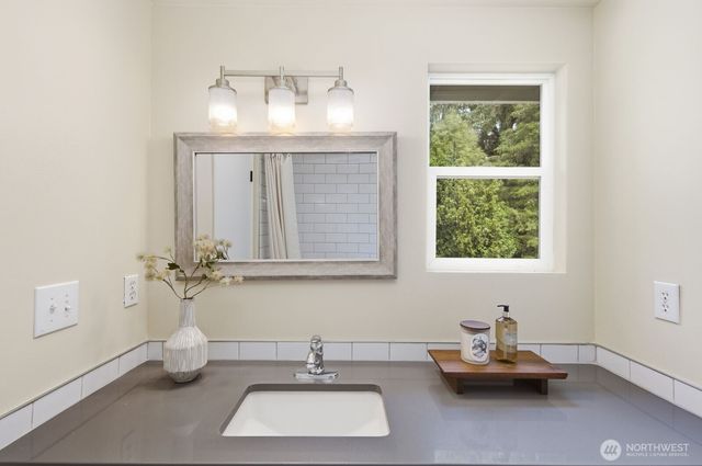 4217 184th Place SW, Lynnwood, WA 98037