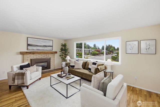 4217 184th Place SW, Lynnwood, WA 98037