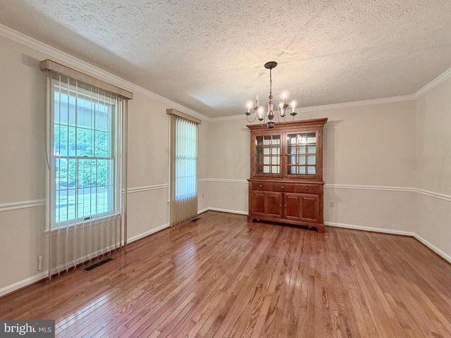 6499 AURA DR, La Plata, MD 20646