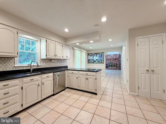 6499 AURA DR, La Plata, MD 20646
