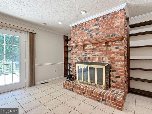 6499 AURA DR, La Plata, MD 20646